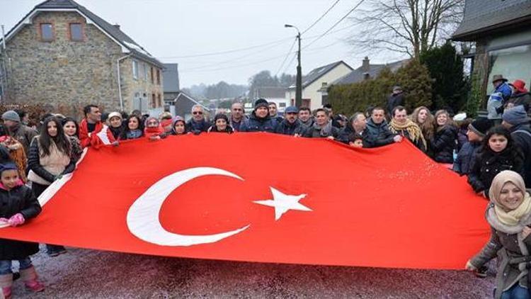 Karnavalı komşu ülkelerden gelen çok sayıda Türk izledi