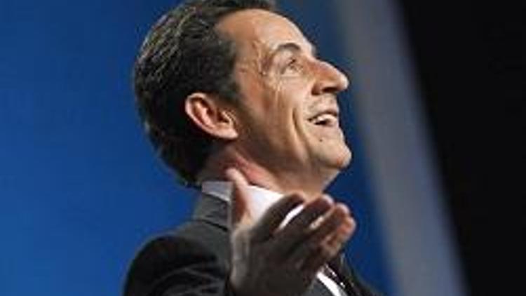 LOréal skandalında Sarkozyye takipsizlik kararı