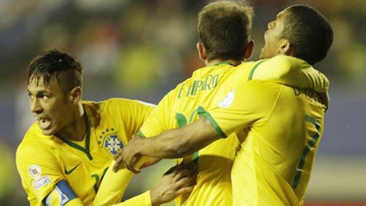 Brezilyayı Neymar kurtardı