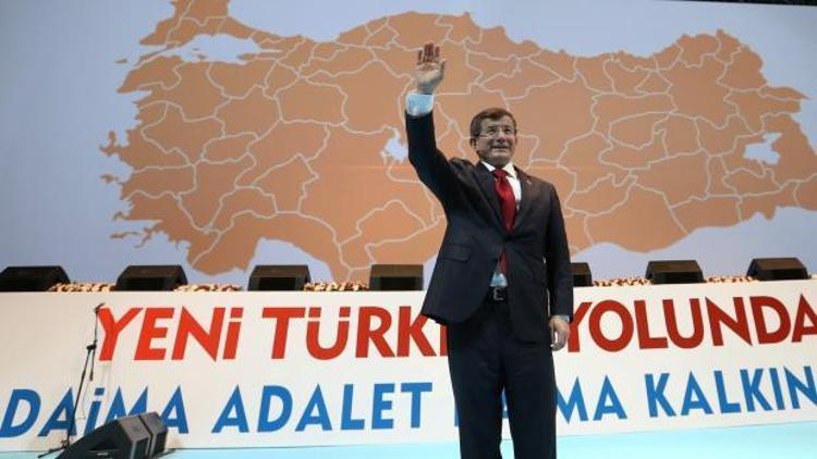 Anayasadaki Türk ifadesi çıkıyor mu