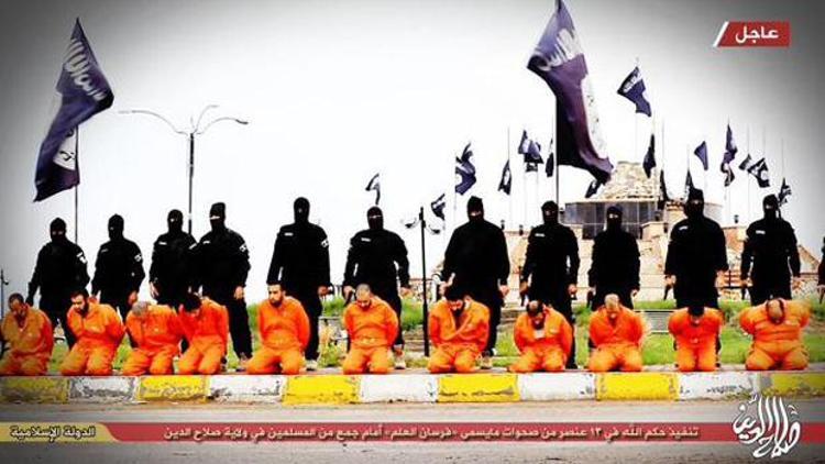 IŞİD 13 Sünninin infaz fotoğraflarını yayımladı