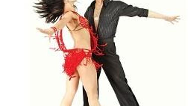 Dansa başlarken zor seçim Latin mi tango mu