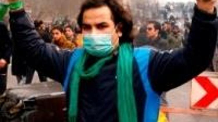 İrandaki protestolar Batıyı yine heveslendirdi
