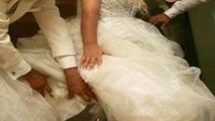 Kazada bacağı kopan şarkıcı evlendi