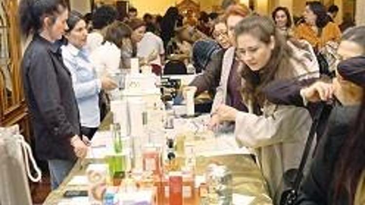 Diplomat eşlerinden eğitim adına kermes