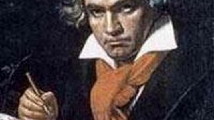 Beethovenin kemanı 200 yıl sonra kutusundan çıktı
