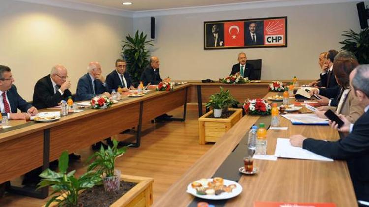CHP MYK İstanbulda toplandı