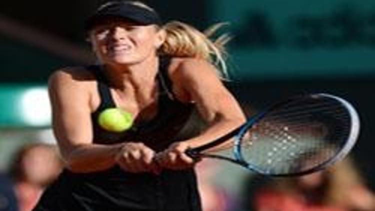 Tek bayanlarda finalin adı Sharapova-Errani oldu