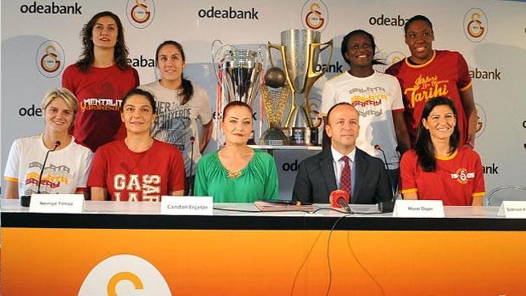 Galatasaray Odeabankta imzalar atıldı