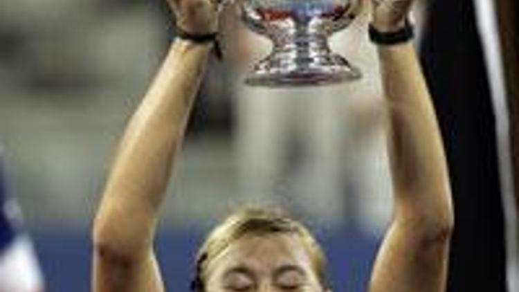 ABDde Açık Tenis Turnuvasında Sharapova, şampiyon oldu