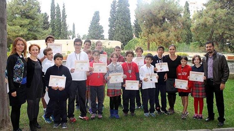 Uluslararası matematik yarışmasına İzmirli çocuklar damga vurdu
