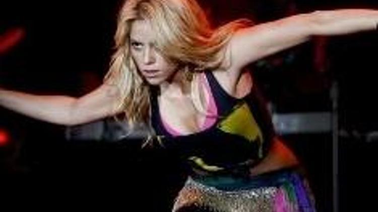 Shakira geliyor