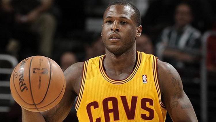 NBA oyuncusu Dion Waiters: Ben müslümanım o marşı okumam