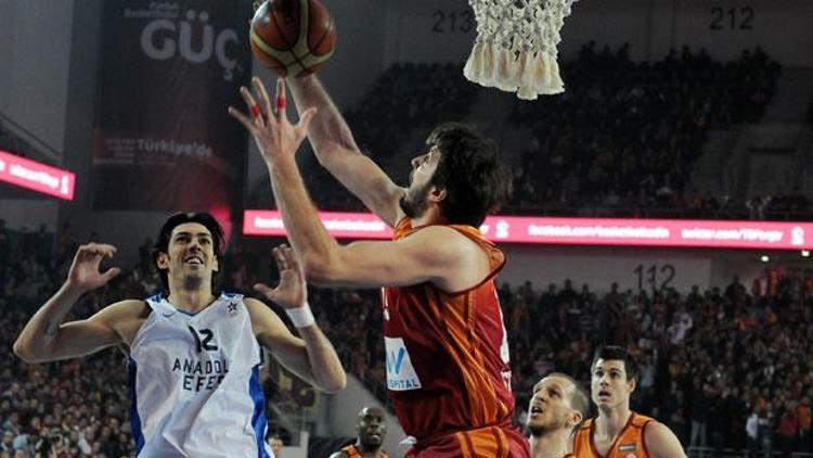 Efes ikinci finalist