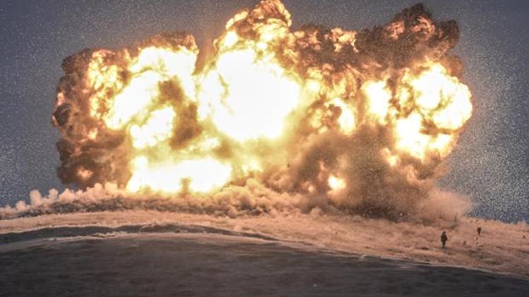 IŞİDin ele geçirdiği tepe bombalandı