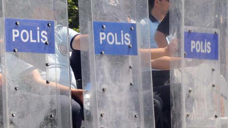 Eskişehir Emniyetinde 11 rütbeli polisin görev yeri değiştirildi