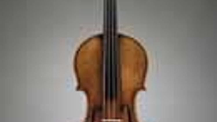 Stradivarius kemana 2, 7 milyon dolar