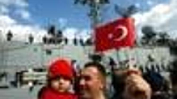 Turkish frigate sets sail to join international Somali piracy mission