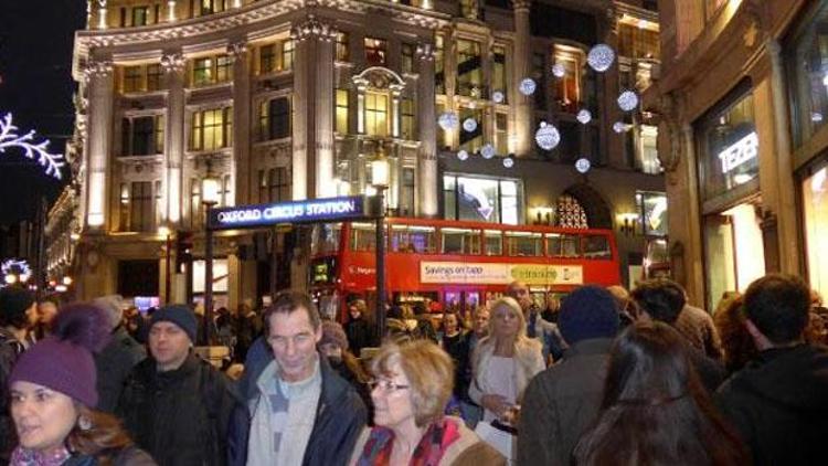 Londra’da ‘Yeni Yıl Geçit Töreni’ yapıldı