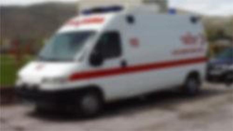 Hastalarımız ambulansta can veriyor