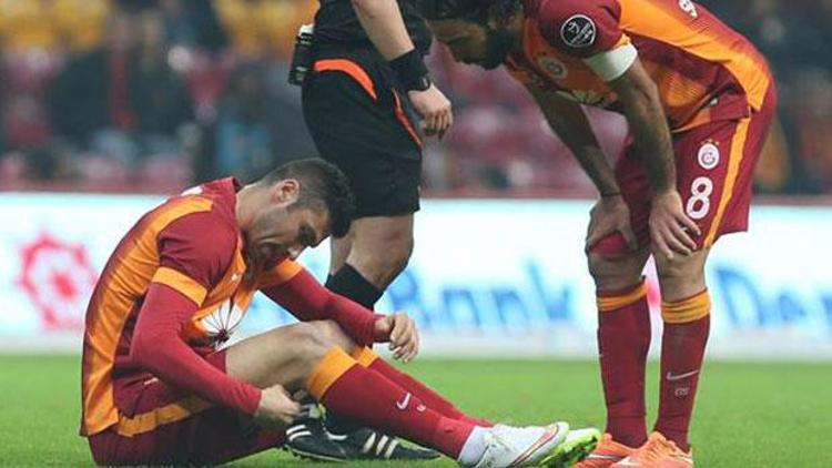 Galatasarayda acı ve gözyaşı... Burak Yılmaz yeniden sakatlandı