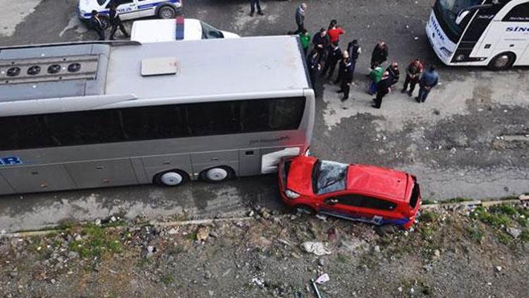 Sürücü adayı otomobil ile 10 metreden düştü