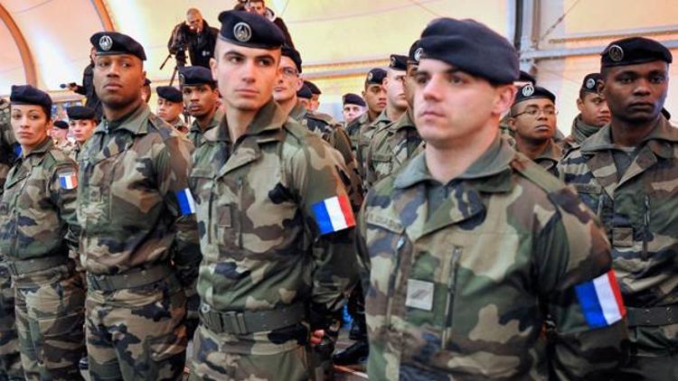 Fransa, IŞİDe operasyonu gözden geçiriyor
