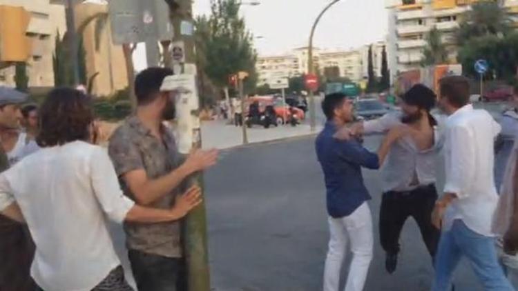 Gonzalo Higuain sokakta tekme tokat kavga etti