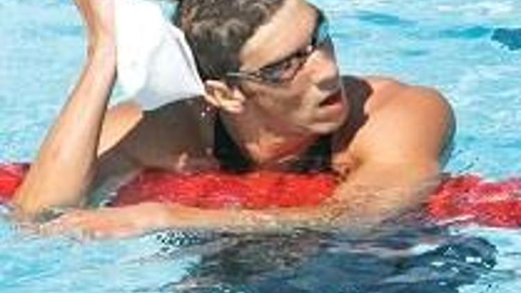 Phelps, Roma’da sudan çıkmış balığa döndü