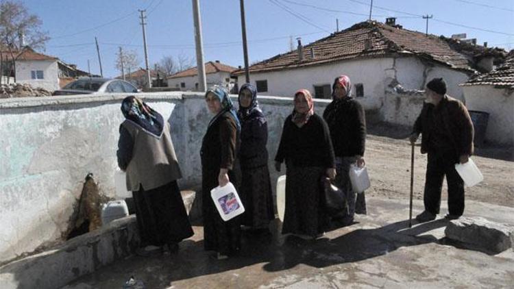 Elektrik borcu nedeniyle 10 gündür sular kesik