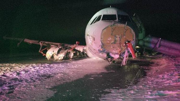 Air Canada uçağı korkuttu