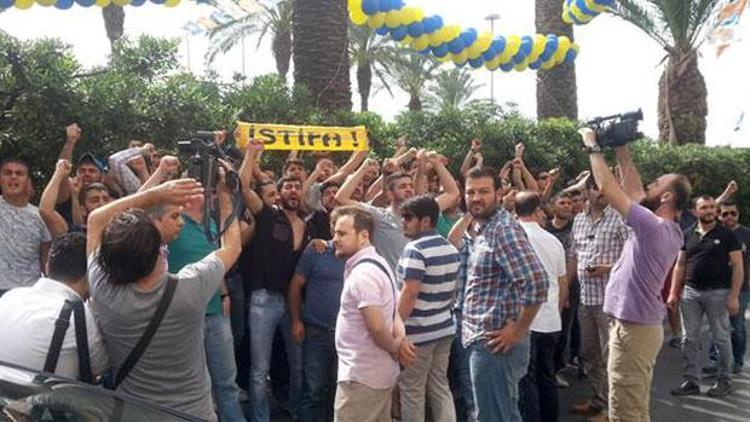 İzmir Şubesine protestolu açılış