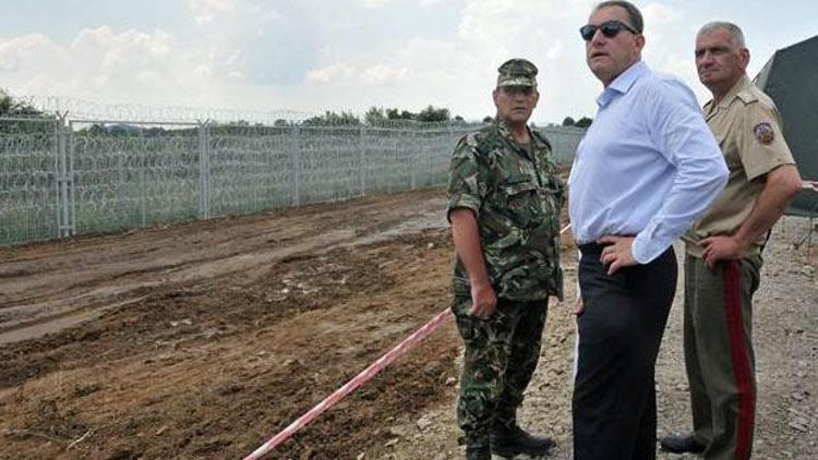 Bulgaristan-Türkiye sınırına tel çit