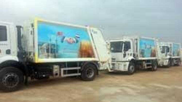 Türkiye’den Mısır’a 150 adet çöp kamyonu