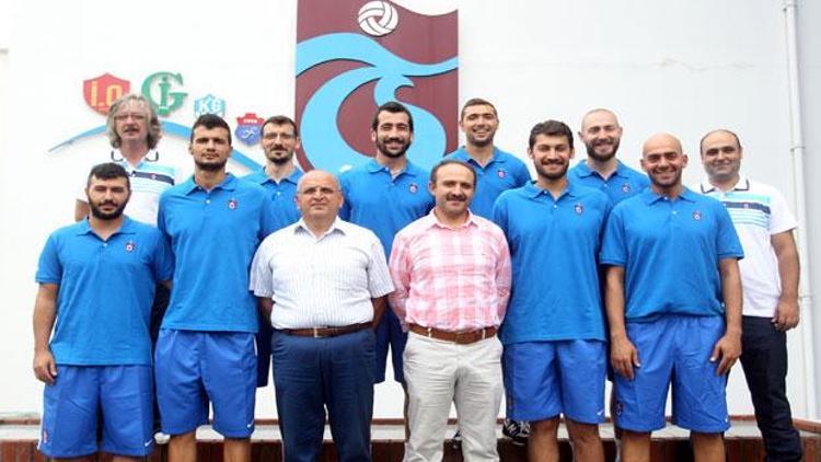 Trabzonsporda toplu imza töreni