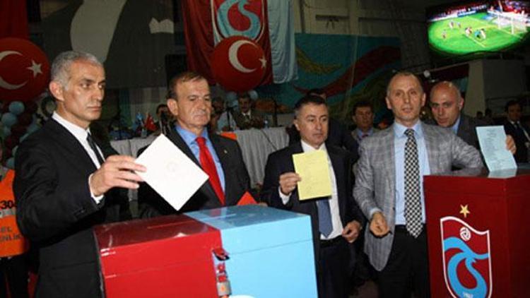 Trabzonsporda muhalifler kongre için gerekli imzaları buldu