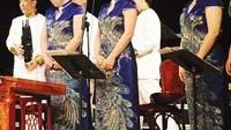 Çinli orkestradan Ilgaz türküsü