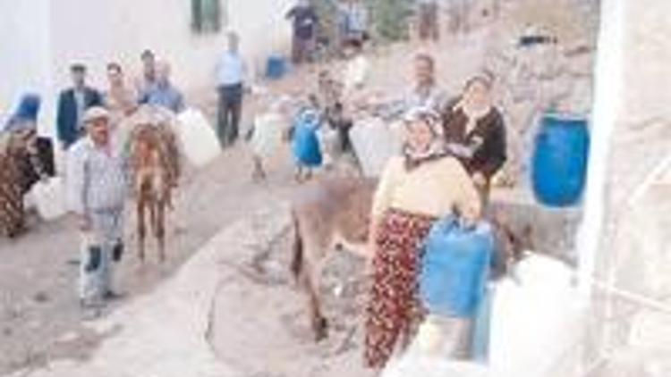 Ayvalık köyleri borç nedeniyle susuz kaldı
