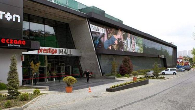 Prestige Mall’da mağazalar birer birer kapanıyor