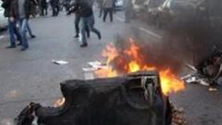 İran da karıştı, Bahreynde 2 günde 2 ölüm