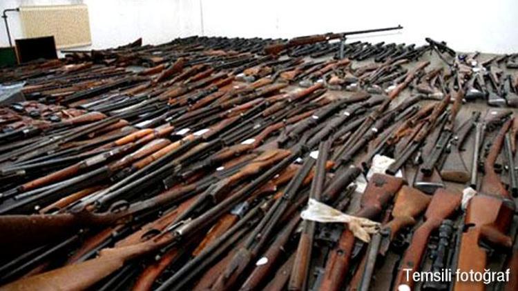 Fransa, Libyadan gelen 3 ton silahı Nijerde imha etti