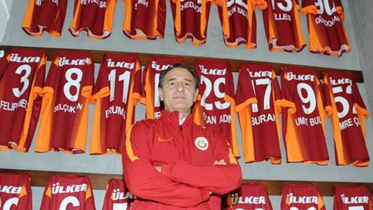 Cesare Prandelli: Fenerbahçeye çok fazla penaltı veriliyor