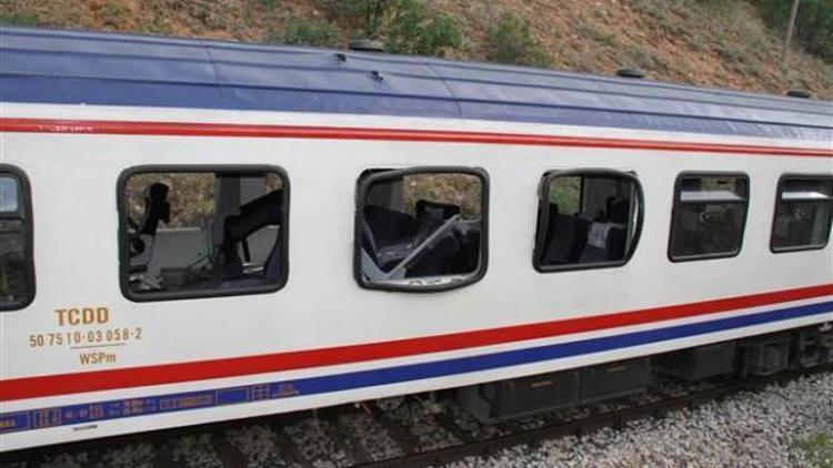 Erzincan’da yük trenine bombalı saldırı