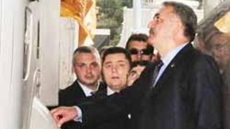 Bakan, Sarp’ta kaçak sigara avına çıktı