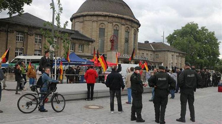 Almanyada ırkçı gruba tepki