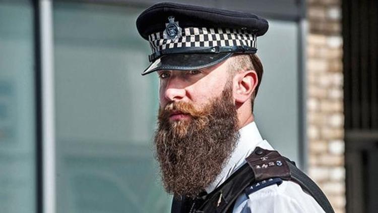 İngiliz polisine ilginç sakal yasası