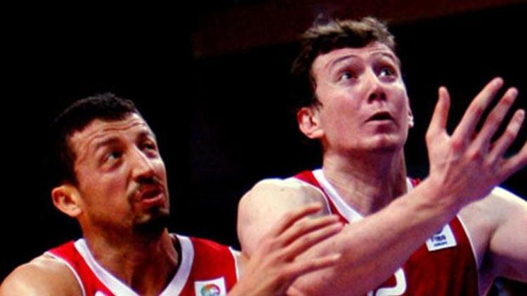 NBA play-offlarında iki Türk