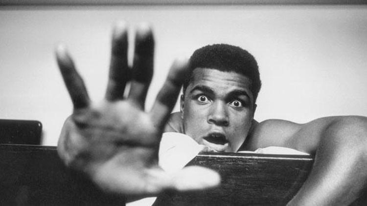 Muhammed Ali taburcu edildi