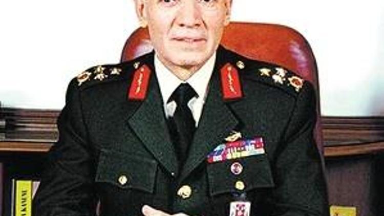 Ordu komutanına Ergenekon davası
