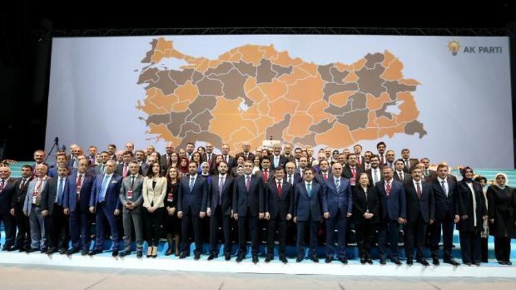 AK Partiden adaylarına sosyal medya taktikleri